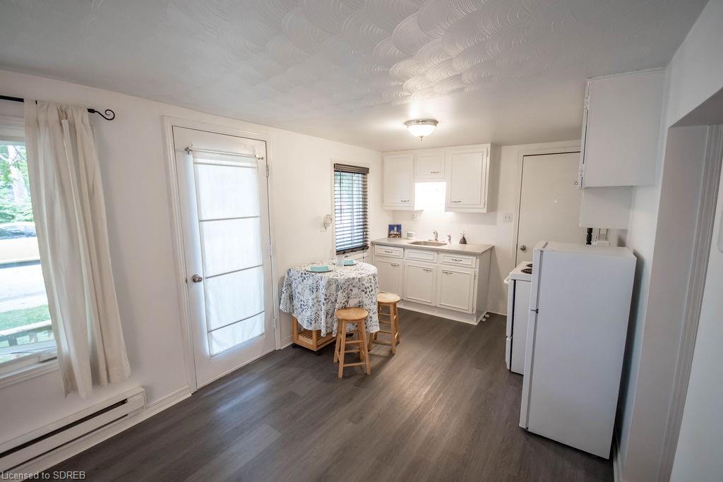 30 GLENWOOD Street, Port Dover, Ontario, Canada