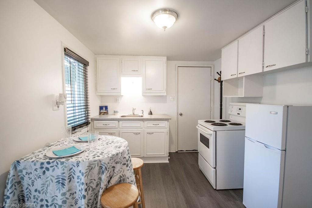 30 GLENWOOD Street, Port Dover, Ontario, Canada