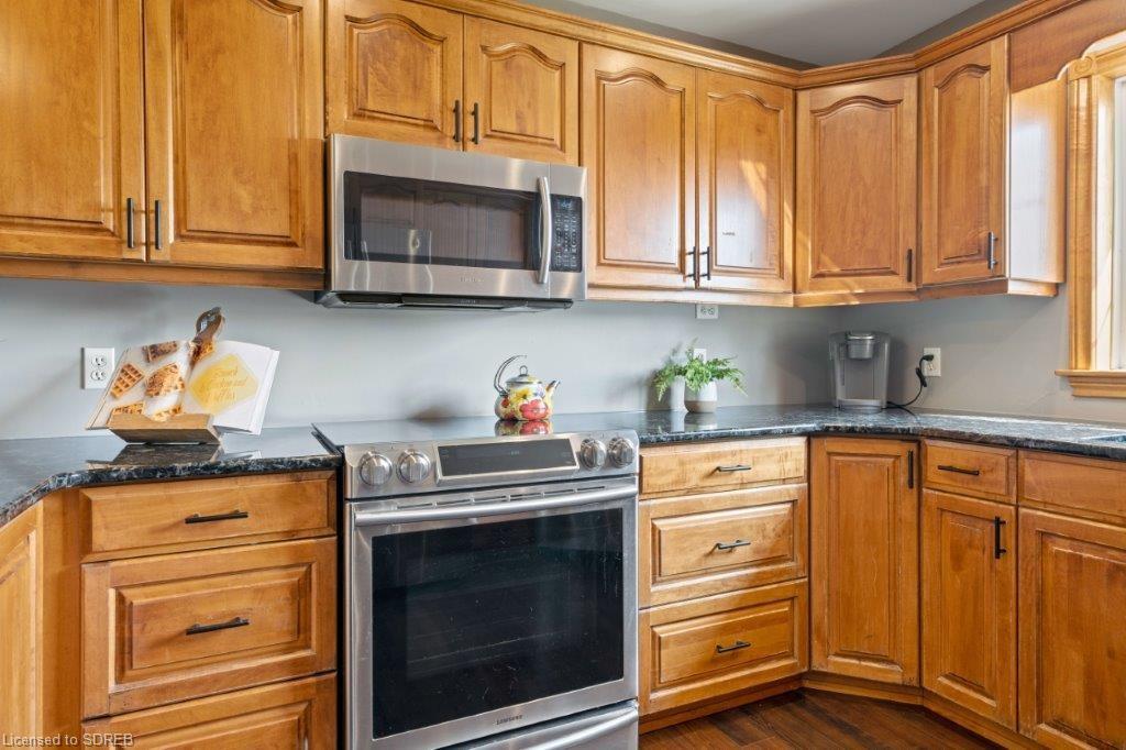 16 CHESTNUT Street, Port Rowan, Ontario, Canada