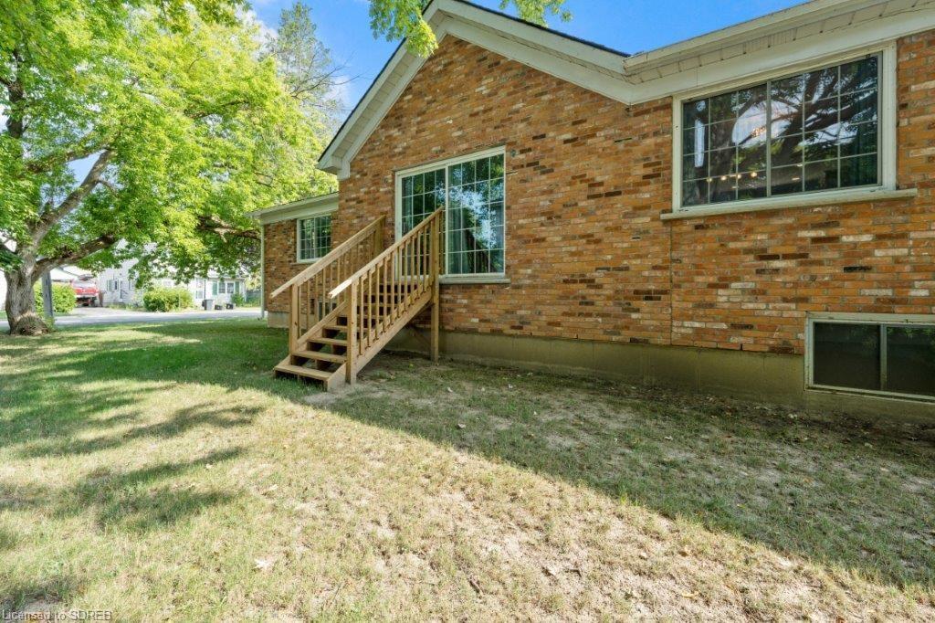 16 CHESTNUT Street, Port Rowan, Ontario, Canada