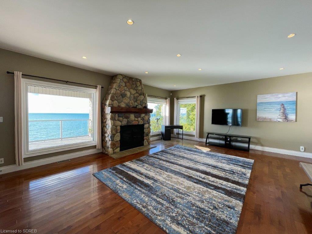 140 BROWN Street, Port Dover, Ontario, Canada