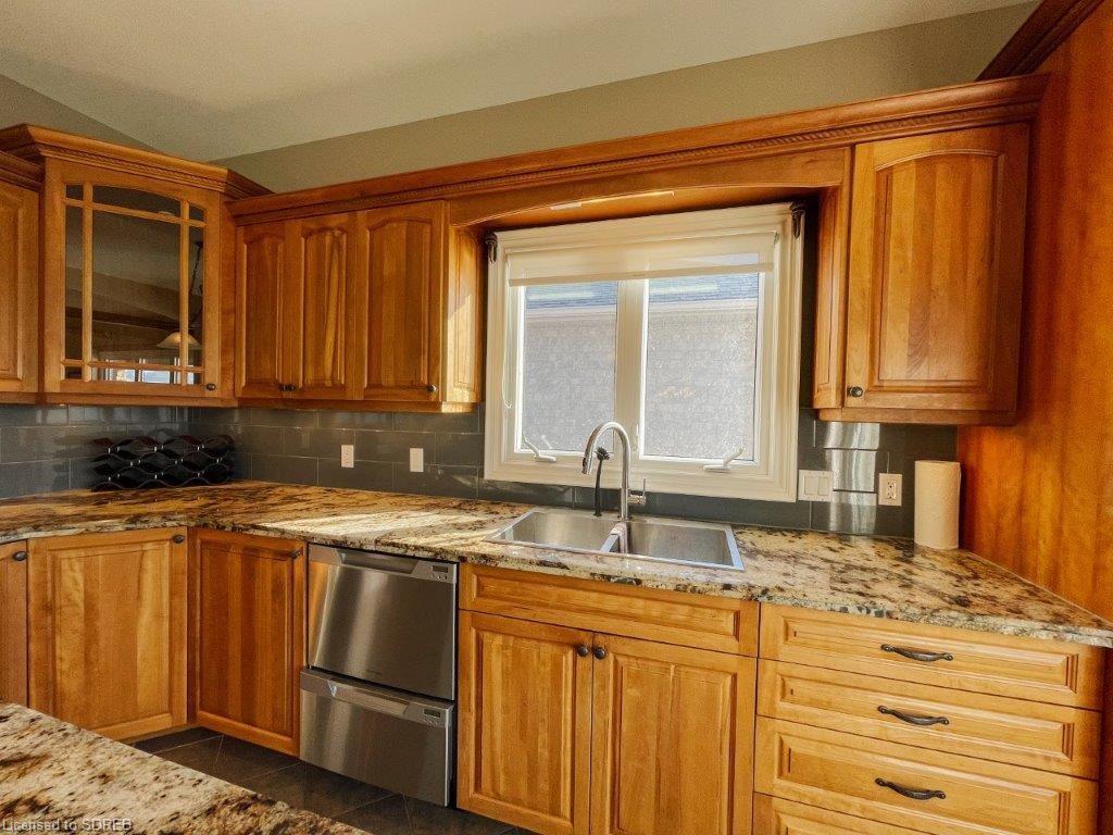 140 BROWN Street, Port Dover, Ontario, Canada