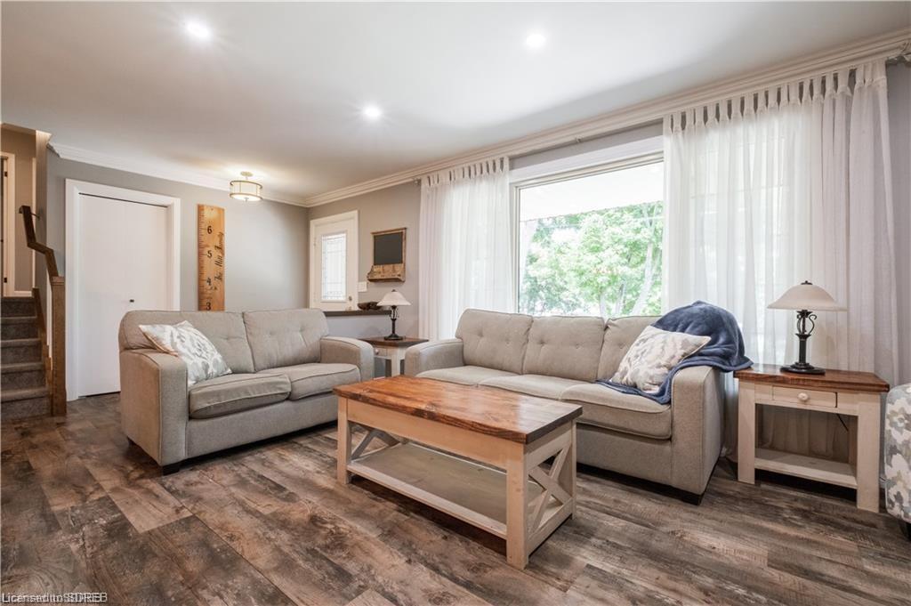 12 SUNSET Drive, Simcoe, Ontario, Canada