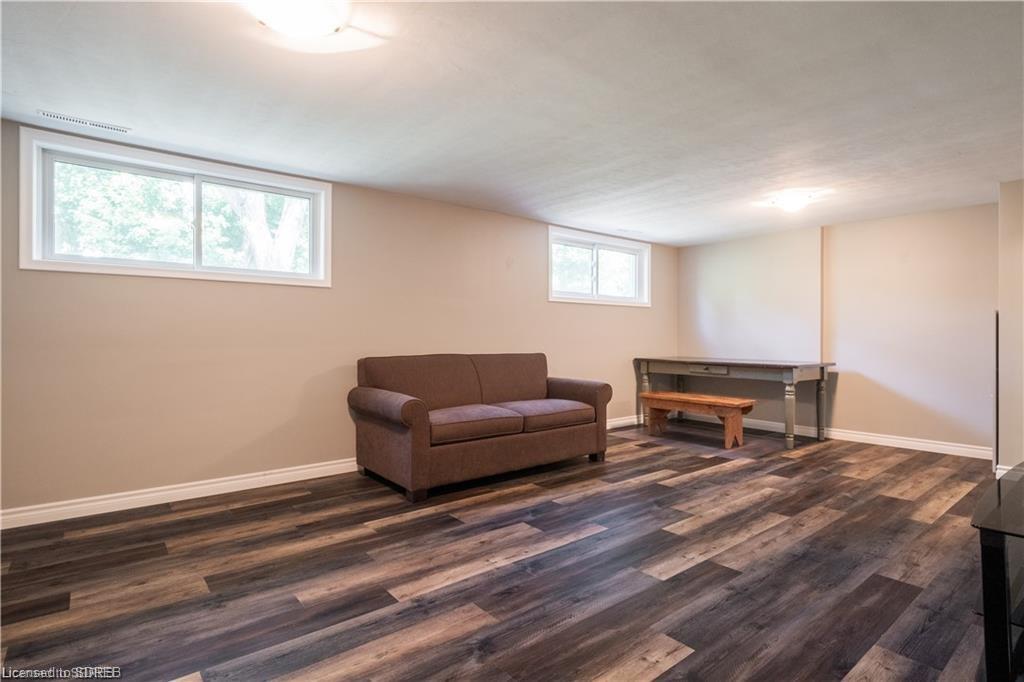 12 SUNSET Drive, Simcoe, Ontario, Canada