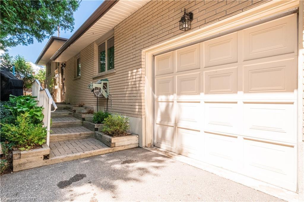 12 SUNSET Drive, Simcoe, Ontario, Canada