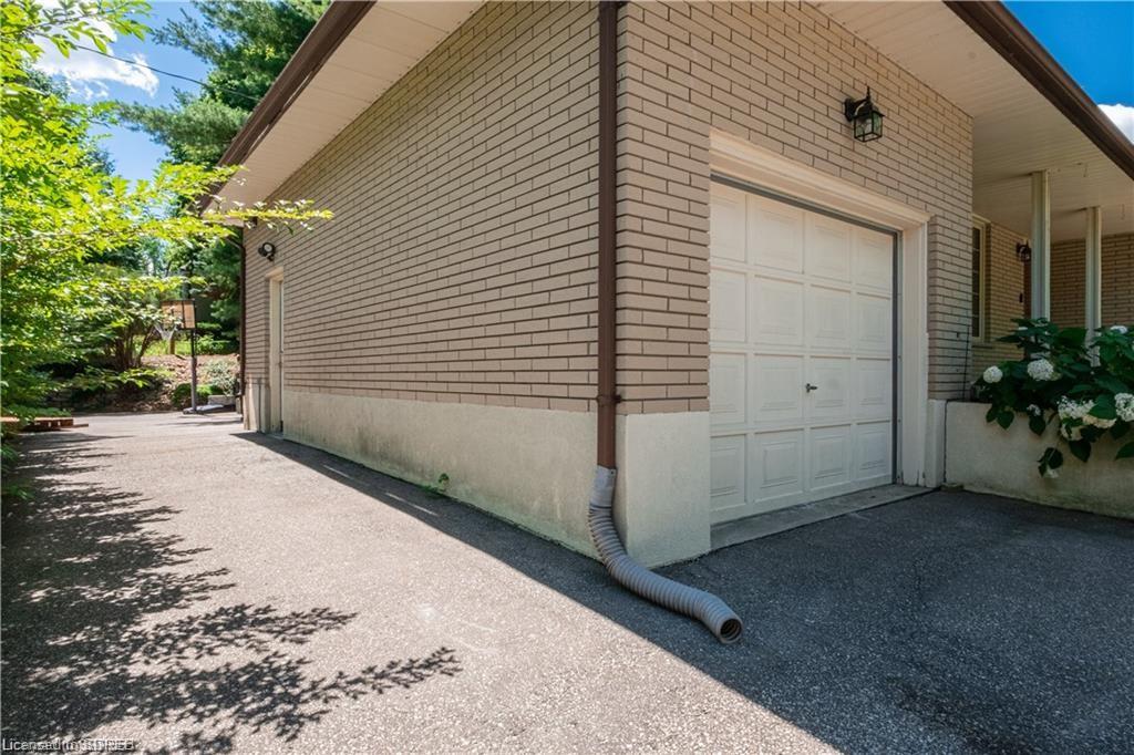 12 SUNSET Drive, Simcoe, Ontario, Canada