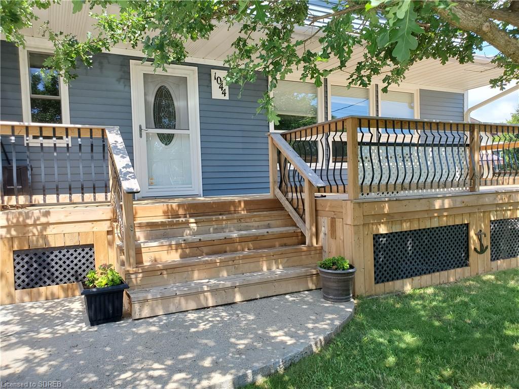 1044 MAIN Street, Port Dover, Ontario, Canada