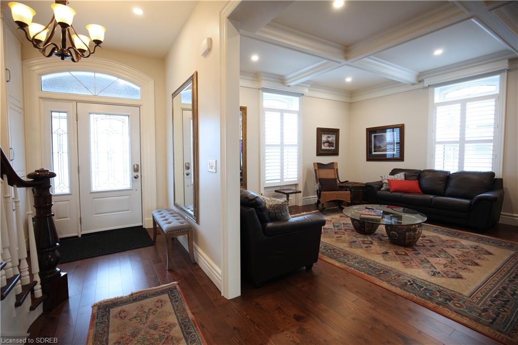 12 CHAPMAN Street W, Port Dover, Ontario, Canada