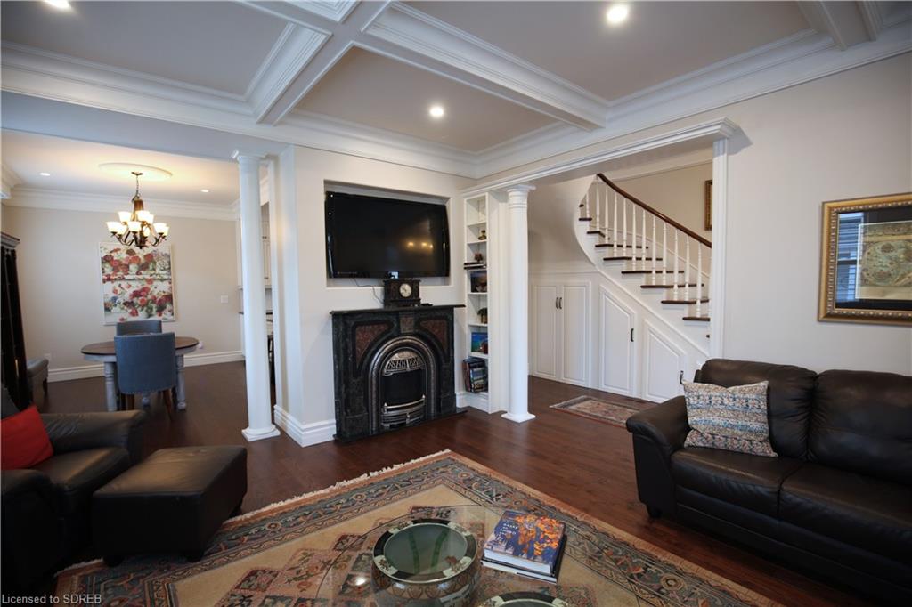 12 CHAPMAN Street W, Port Dover, Ontario, Canada