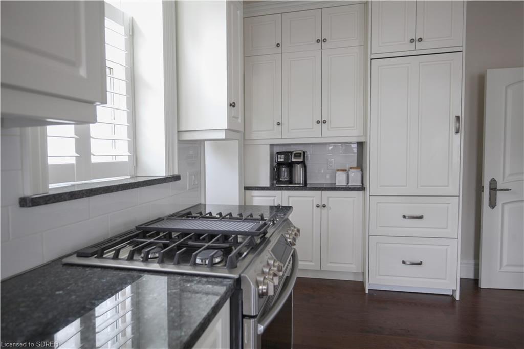 12 CHAPMAN Street W, Port Dover, Ontario, Canada