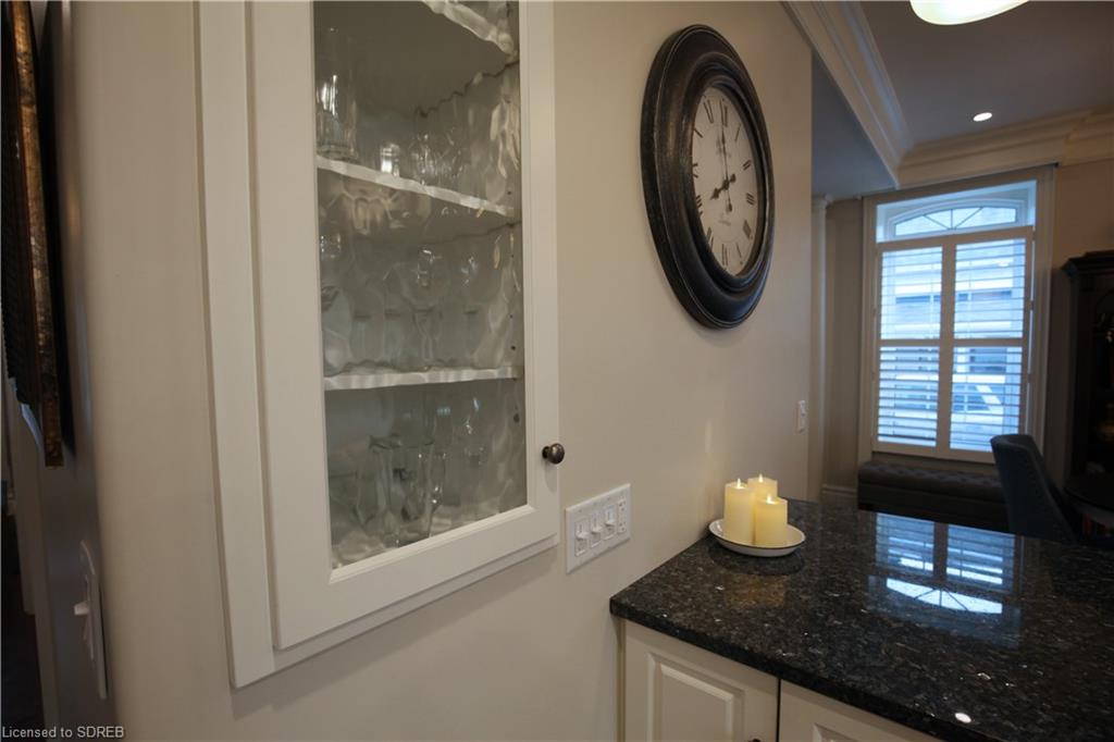12 CHAPMAN Street W, Port Dover, Ontario, Canada