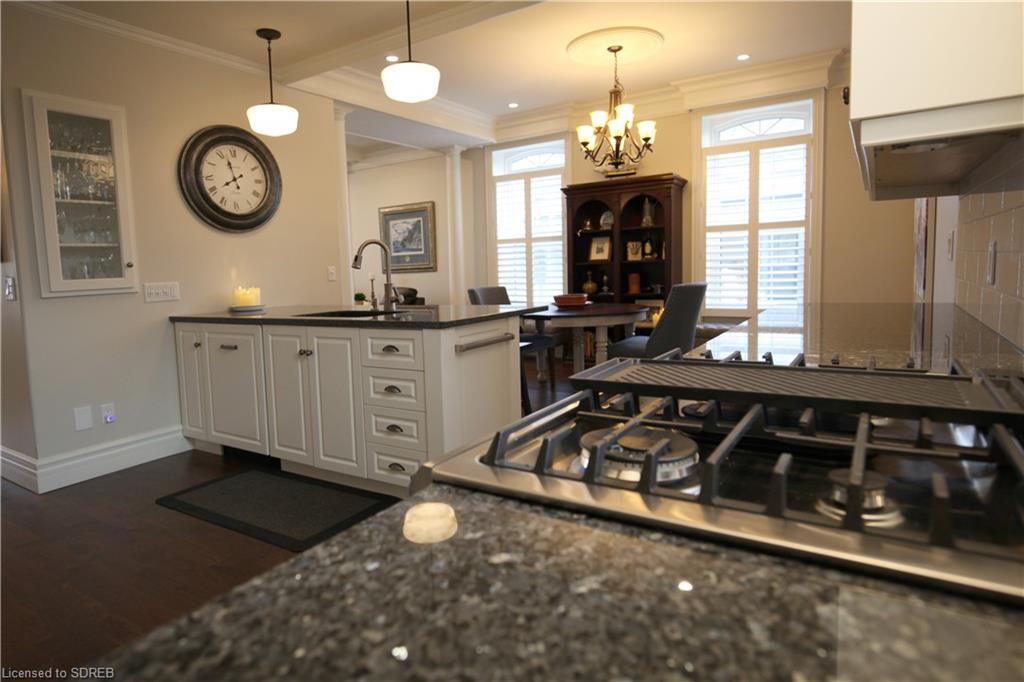 12 CHAPMAN Street W, Port Dover, Ontario, Canada