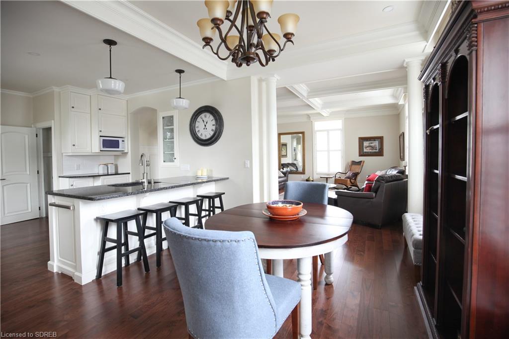 12 CHAPMAN Street W, Port Dover, Ontario, Canada