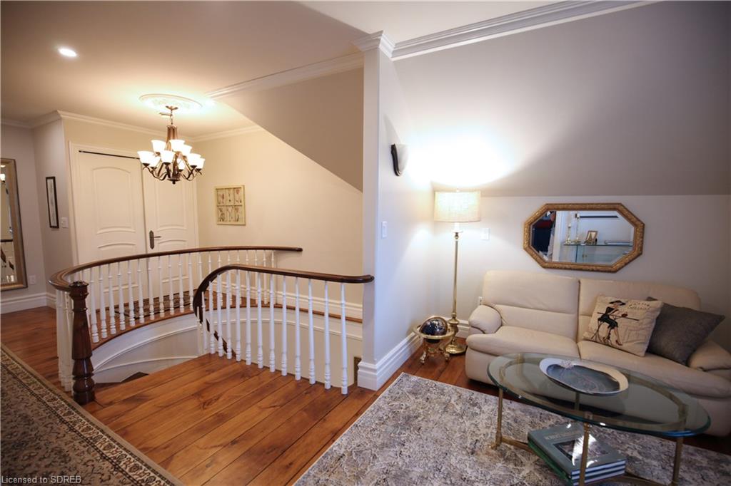 12 CHAPMAN Street W, Port Dover, Ontario, Canada