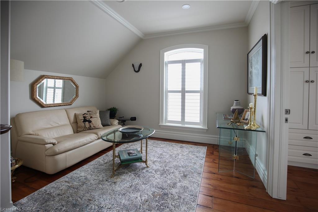 12 CHAPMAN Street W, Port Dover, Ontario, Canada