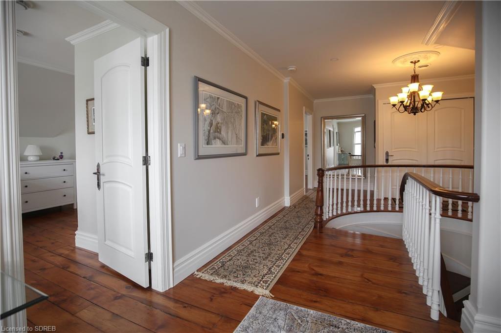 12 CHAPMAN Street W, Port Dover, Ontario, Canada