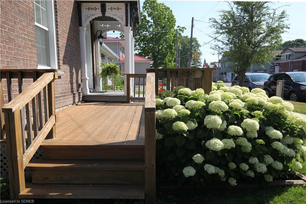 12 CHAPMAN Street W, Port Dover, Ontario, Canada