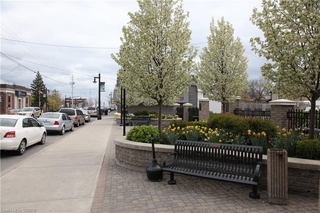 12 CHAPMAN Street W, Port Dover, Ontario, Canada