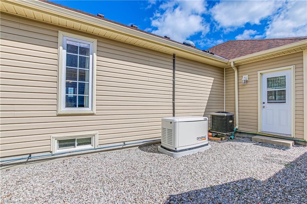 28 UPPER CANADA Drive, Port Rowan, Ontario, Canada