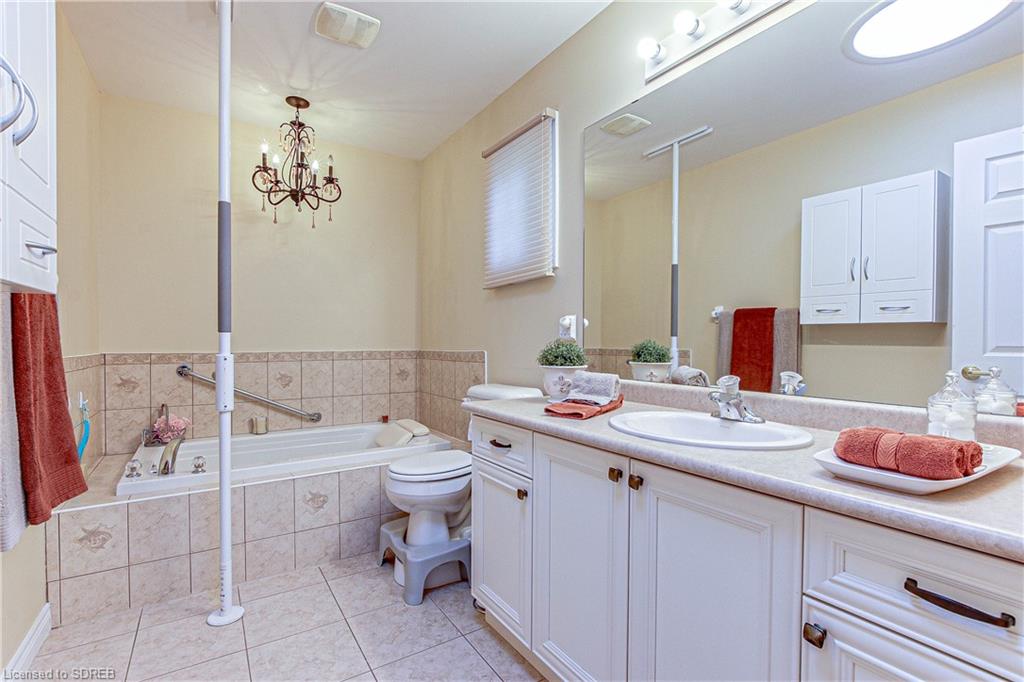 28 UPPER CANADA Drive, Port Rowan, Ontario, Canada