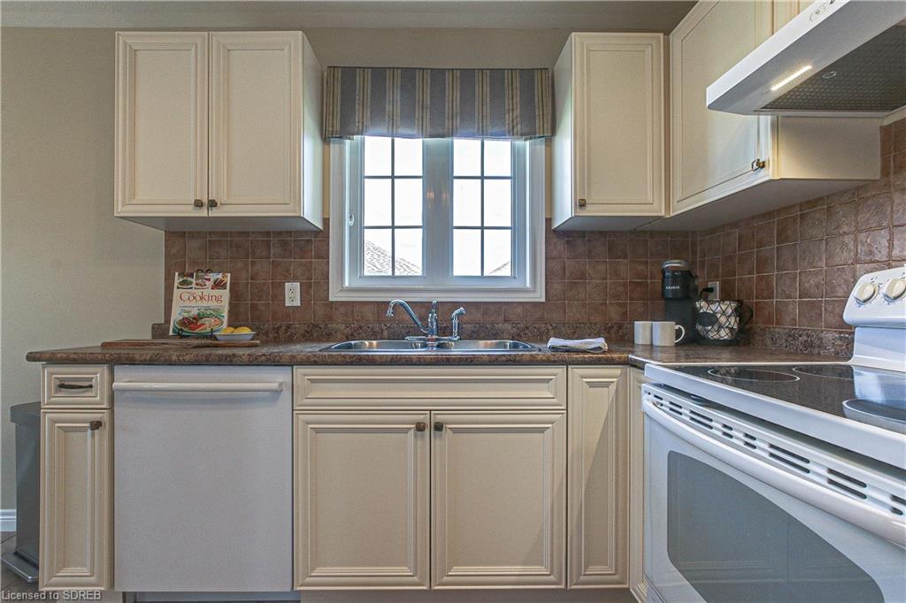 28 UPPER CANADA Drive, Port Rowan, Ontario, Canada