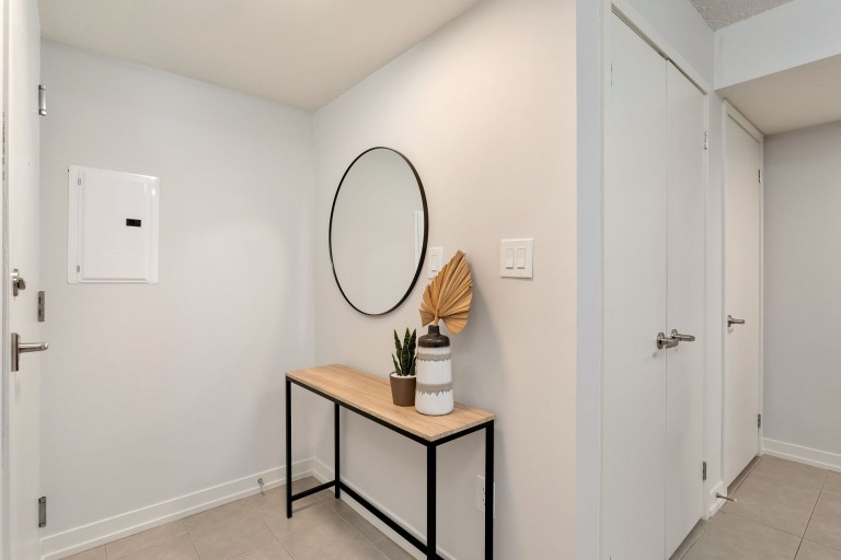 816 Lansdowne Avenue, Unit 517, Toronto, Ontario, Canada photo 3