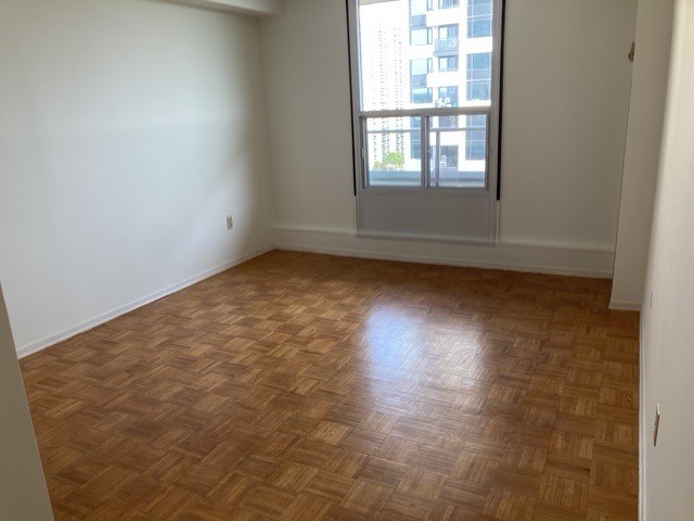 50 Quebec Avenue, Unit 1203, Toronto, Ontario, Canada photo 10