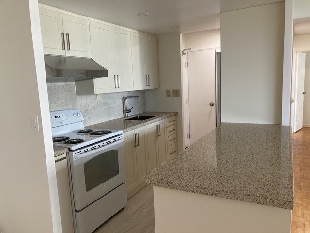 50 Quebec Avenue, Unit 1203, Toronto, Ontario, Canada photo 6