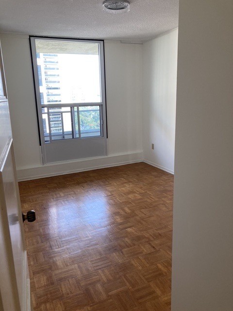 50 Quebec Avenue, Unit 1203, Toronto, Ontario, Canada photo 16