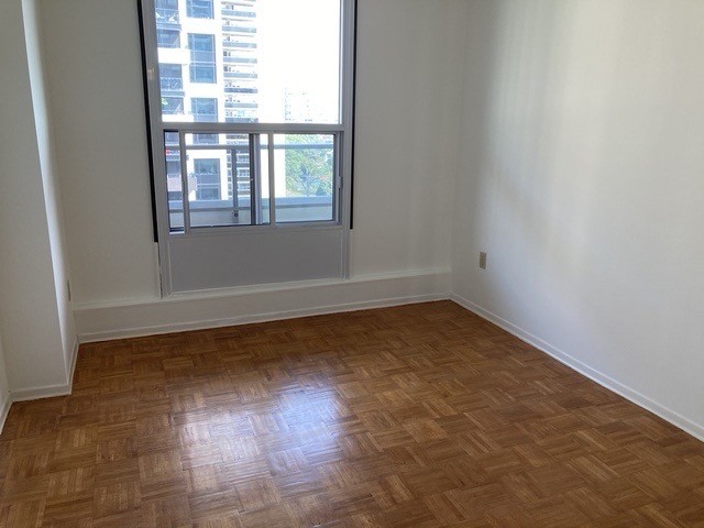 50 Quebec Avenue, Unit 1203, Toronto, Ontario, Canada photo 15