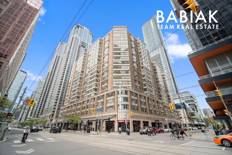 711 Bay Street, Unit 1613, Toronto, Ontario, Canada photo 1