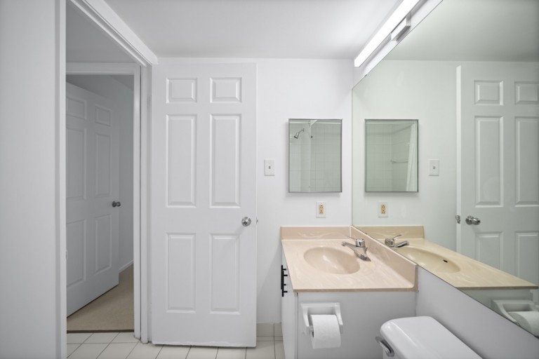 711 Bay Street, Unit 1613, Toronto, Ontario, Canada photo 34