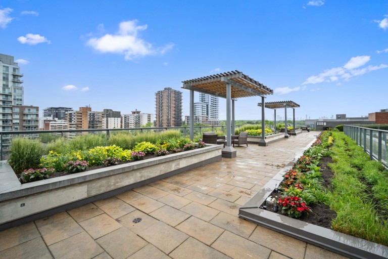 1 Hurontario Street, Suite 2004, Toronto, Ontario, Canada photo 16