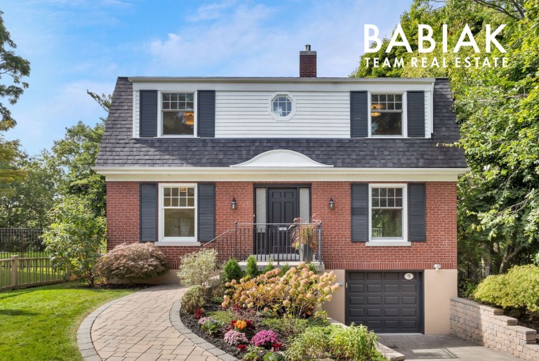 9 Humbercrest Point, Toronto, Ontario, Canada photo 1