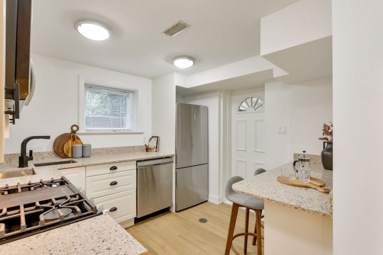 9 Humbercrest Point, Toronto, Ontario, Canada photo 36