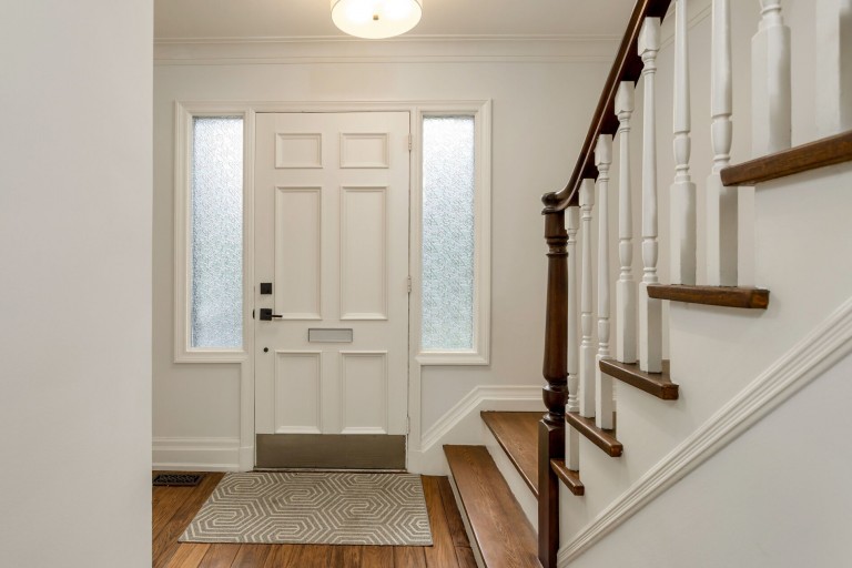9 Humbercrest Point, Toronto, Ontario, Canada photo 4