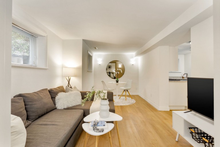 9 Humbercrest Point, Toronto, Ontario, Canada photo 32
