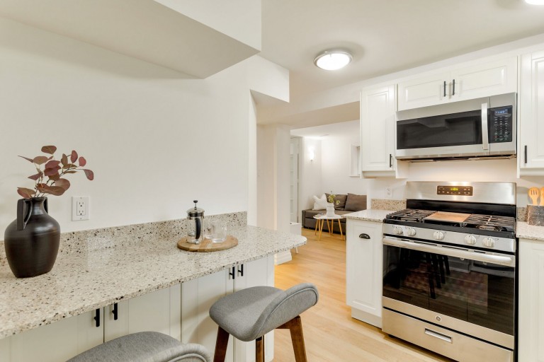 9 Humbercrest Point, Toronto, Ontario, Canada photo 37