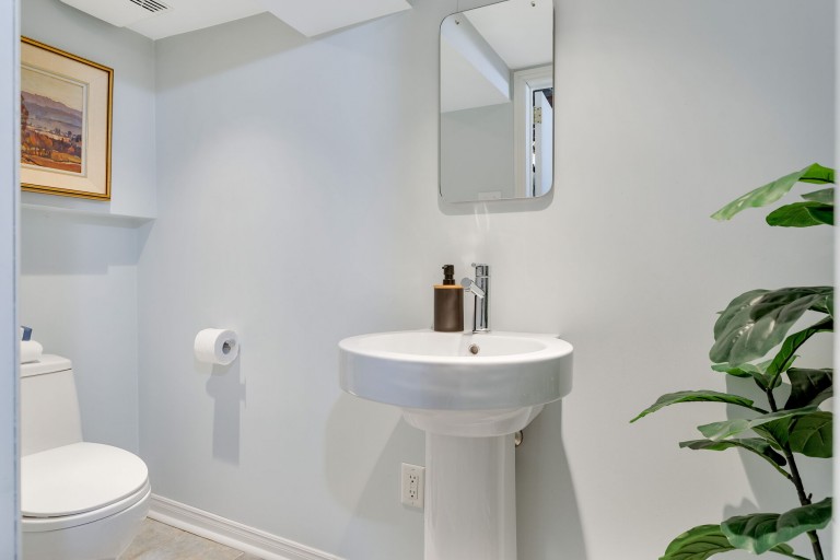 33 Humber Trail, Toronto, Ontario, Canada photo 38