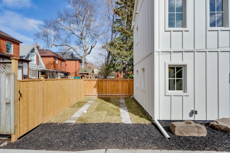 45 Montye Avenue, Toronto, Ontario, Canada photo 30