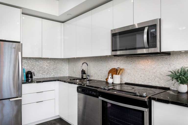 30 Shore Breeze Drive, Suite 1712, Toronto, Ontario, Canada photo 10