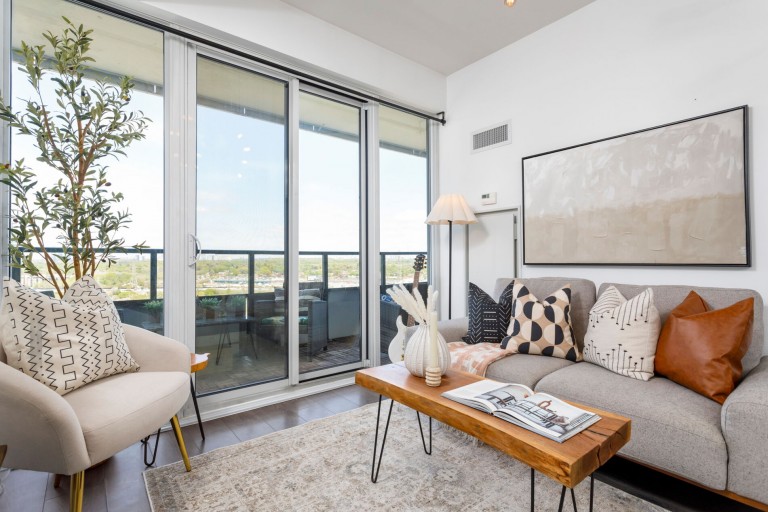 30 Shore Breeze Drive, Suite 1712, Toronto, Ontario, Canada photo 12
