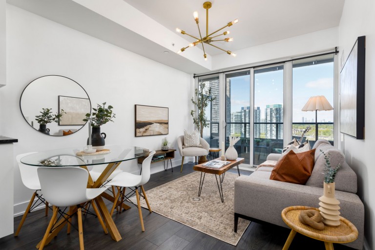 30 Shore Breeze Drive, Suite 1712, Toronto, Ontario, Canada photo 4