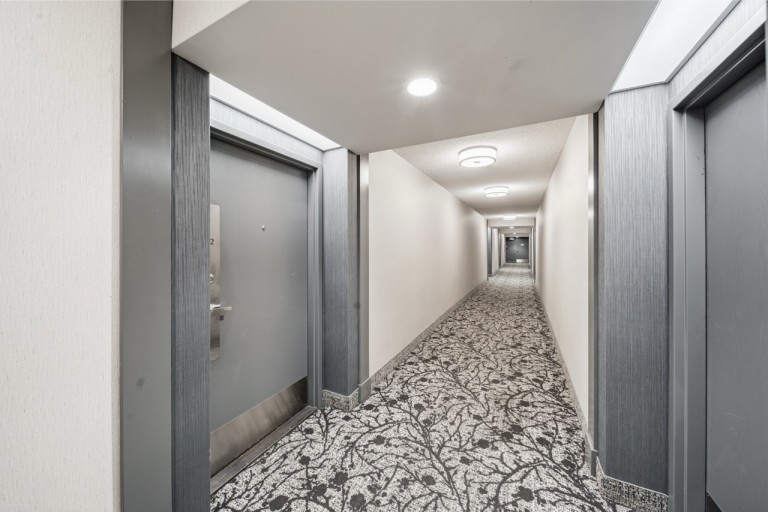 6 Humberline Dr Suite 202, Toronto, Ontario, Canada photo 5