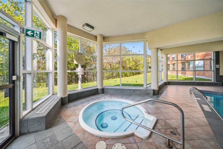 6 Humberline Dr Suite 202, Toronto, Ontario, Canada photo 42
