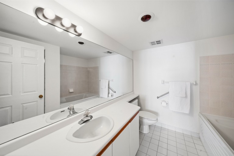 6 Humberline Dr Suite 202, Toronto, Ontario, Canada photo 24