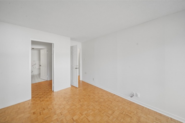 6 Humberline Dr Suite 202, Toronto, Ontario, Canada photo 22