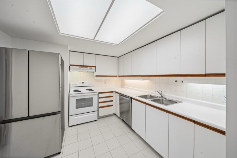 6 Humberline Dr Suite 202, Toronto, Ontario, Canada photo 14
