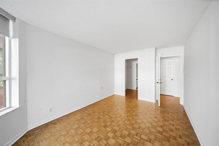 6 Humberline Dr Suite 202, Toronto, Ontario, Canada photo 21