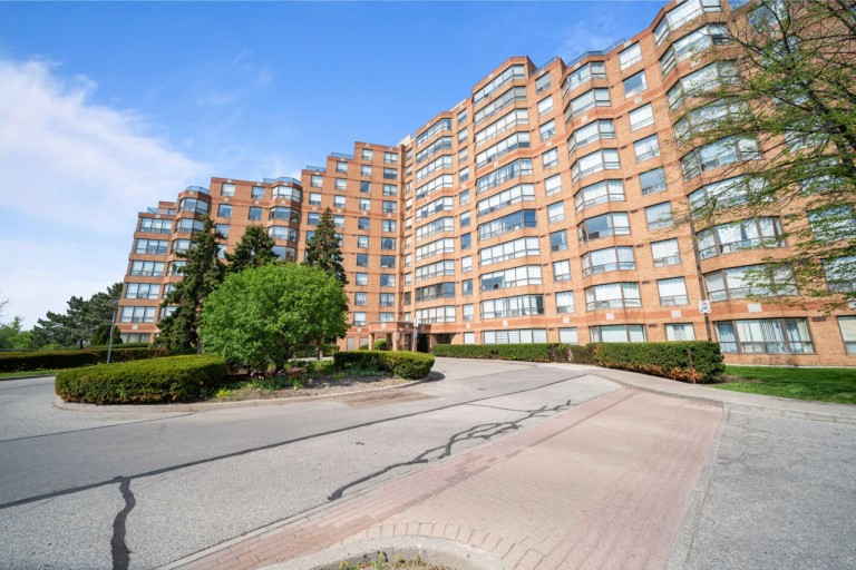 6 Humberline Dr Suite 202, Toronto, Ontario, Canada photo 45